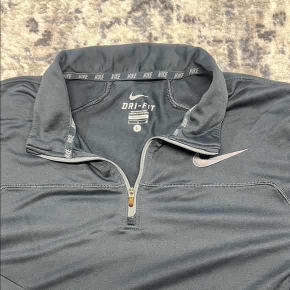 Nike Dri-FIT Quarter Zip Pullover Long Sleeve Shirt Men’s Size L Gray - Picture 2 of 6